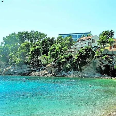 Gorgona 2* Patitiri