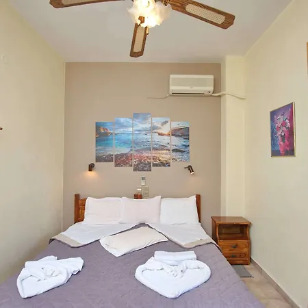 Gorgona ホテル 2*