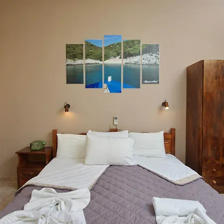 Gorgona Hotel 2*